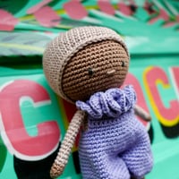 Image 2 of Poupon Kaly au crochet Lilas