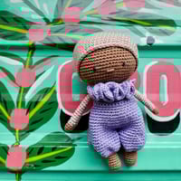 Image 4 of Poupon Kaly au crochet Lilas