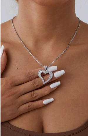 Image of Twisted Heart Necklace 
