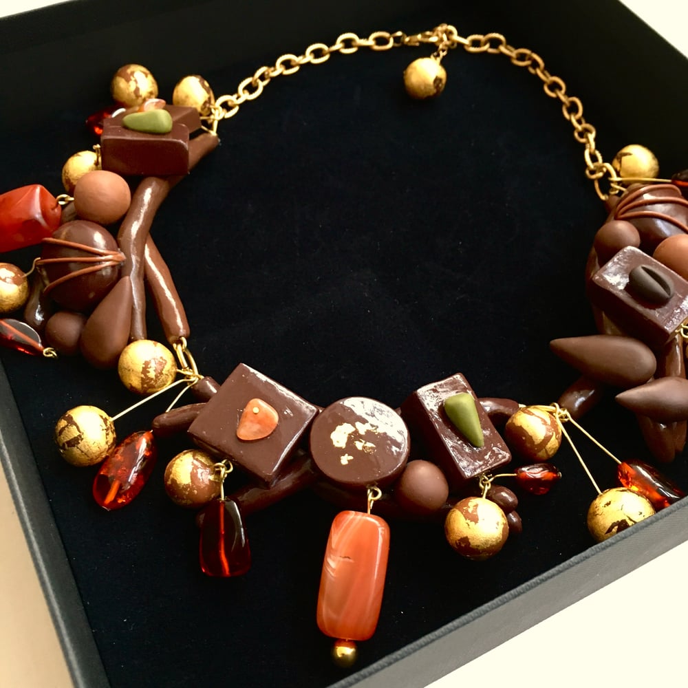 Image of Grand collier de chocolats