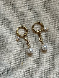 Image 1 of Stainless Steel Earrings Perl Charms Gold