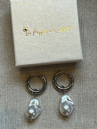 Image 2 of Stainless Steel Earrings Pearl Silver