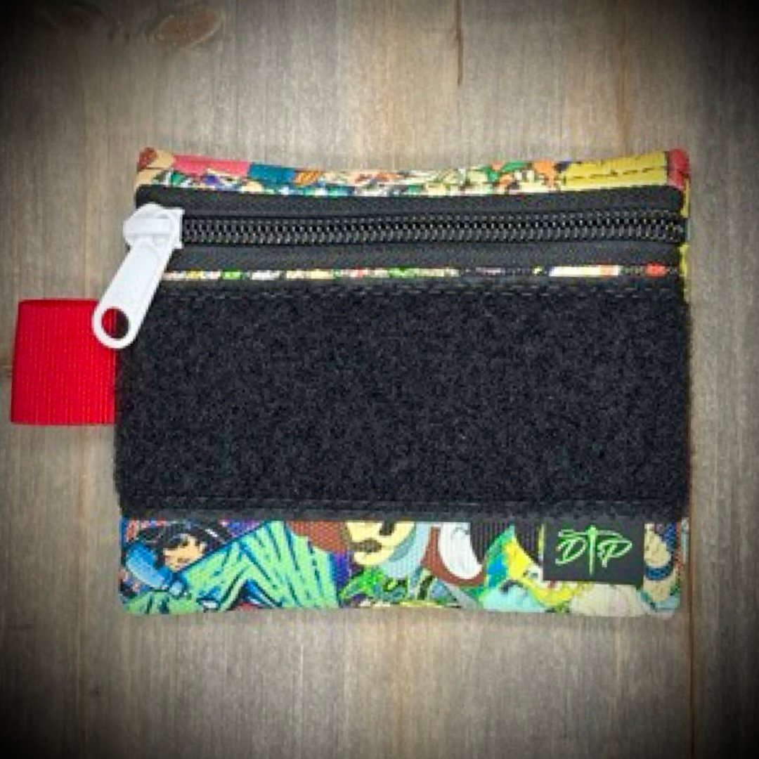 Card Pouch Red Eye | Dickinson Trading Post