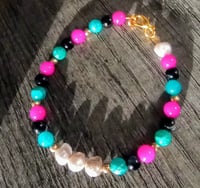 Image 2 of Hot pink, black and teal handmade freshwater pearl beaded bracelet 