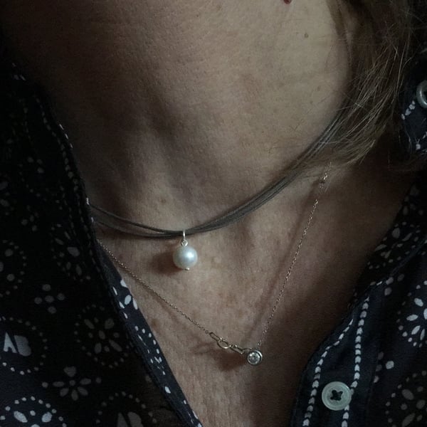 Image of PEARL necklace