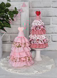 Image 2 of Valentine Ruffle Tree - Red