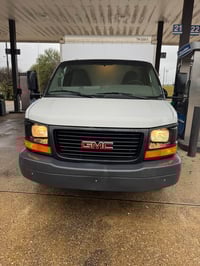 Image 4 of 2012 10' GMC Box Truck