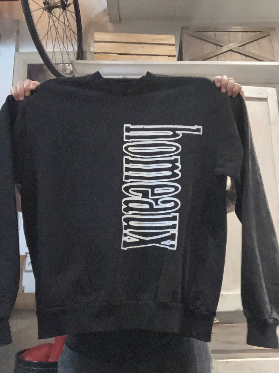 read for color**homeaux sweaters**shipping eta 4-6 weeks