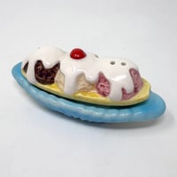 Image 1 of Vintage - Sundae Salt n Pepper Set