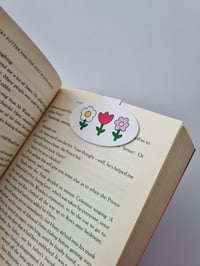 Image 3 of Kawaii Flowers Magnetic Bookmark
