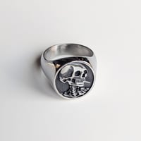 Image 2 of Smoker Signet Ring