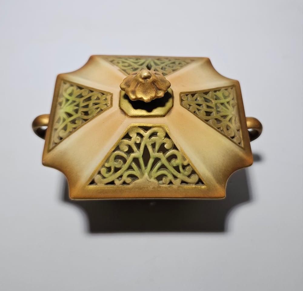 Image of Royal Worcester rectangular shaped reticulated pot pourri and cover