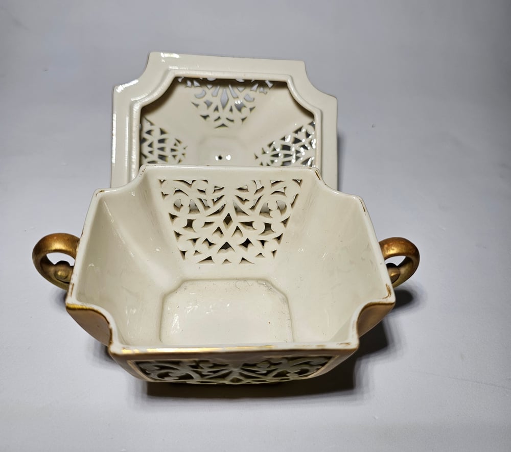 Image of Royal Worcester rectangular shaped reticulated pot pourri and cover