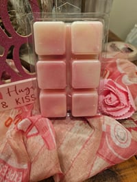 Image 16 of Hello Pretty- A Rockytop Wax Works exclusive houseblend fragrance 