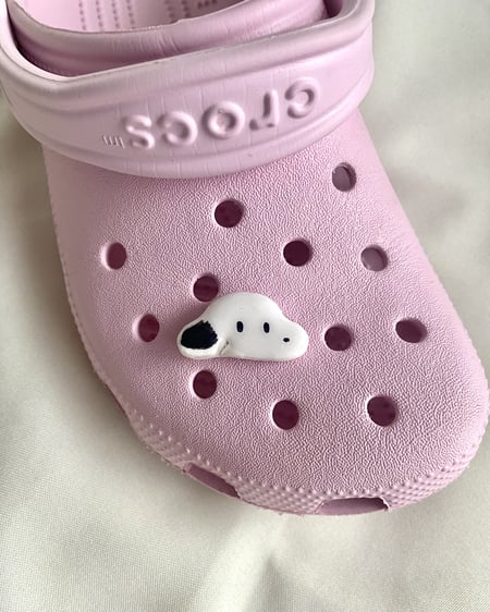 Image of snoopy croc charm