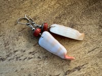 Image 8 of Shell earrings. n147