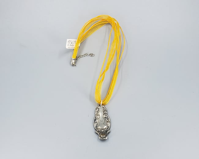 Curvy Flatware Handle Pendant, Vintage Silverplate Fork Handle - K0150