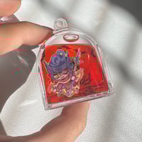 Image 2 of messmer liquid shaker charm