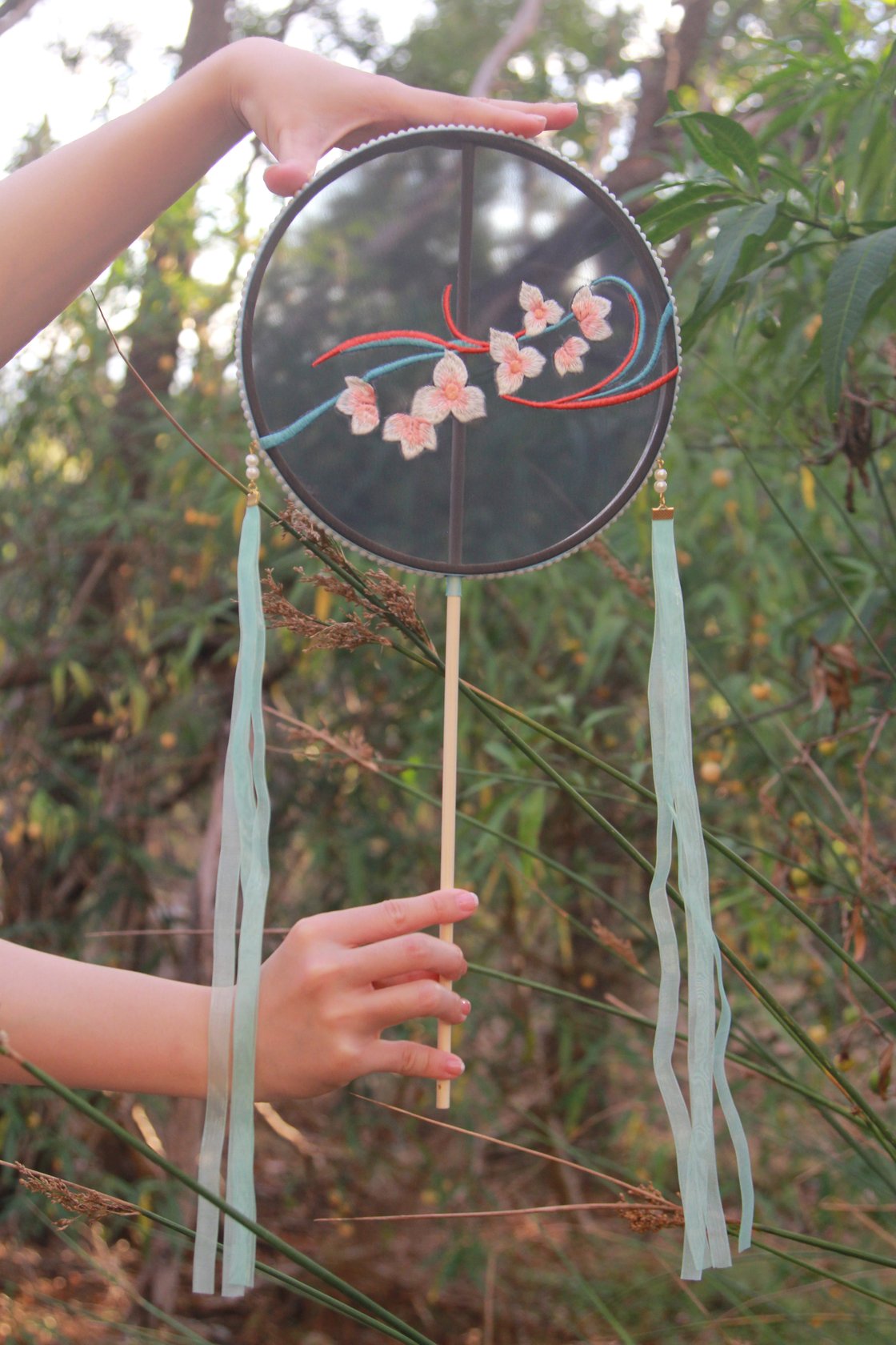 Image of Museum Co-branded Chinese Traditional Handmade Silk Woven Fan -Plum Blossoms 