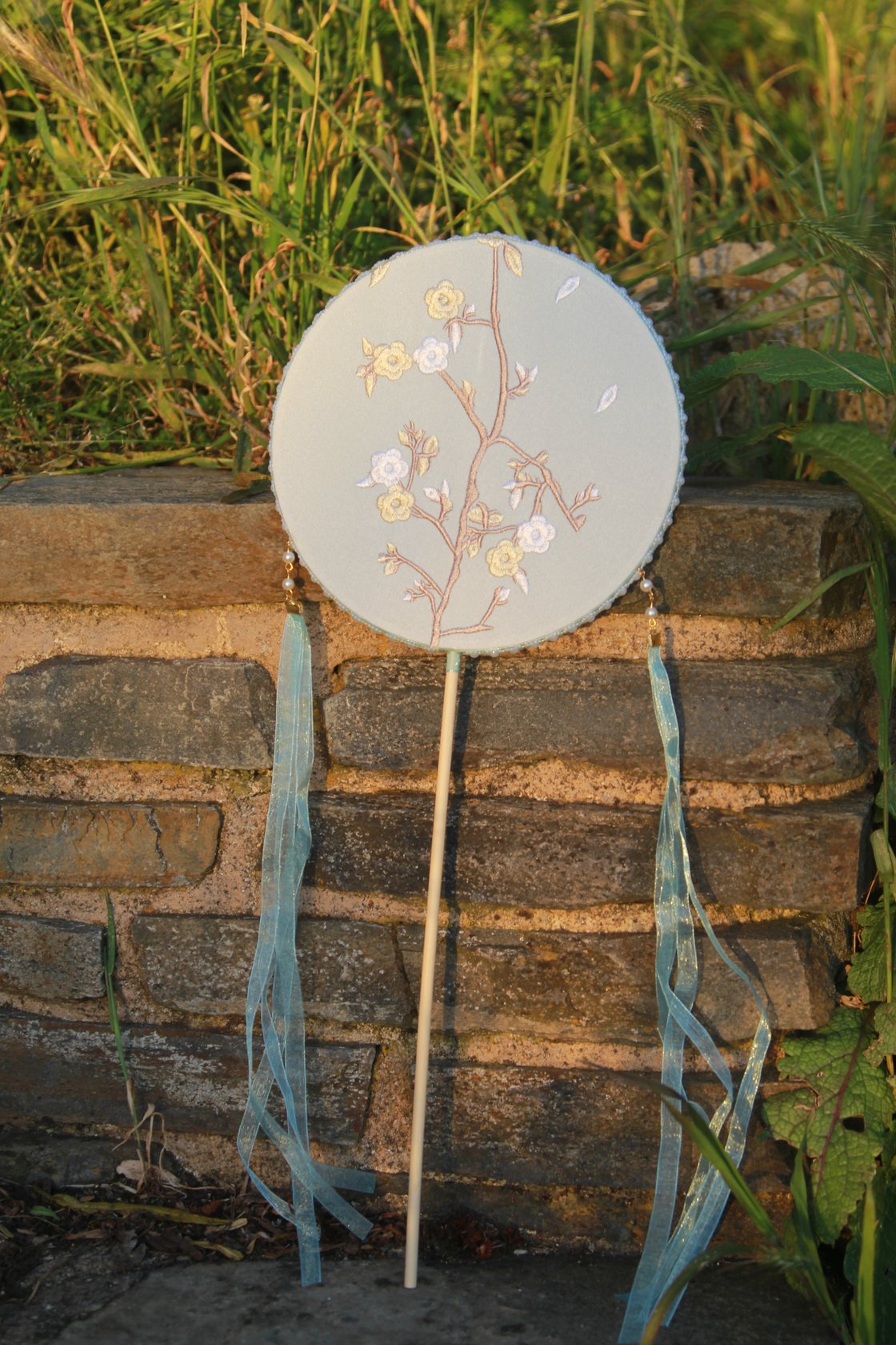 Image of Museum Co-branded Chinese Traditional Handmade Silk Woven Fan -Plum Blossoms 