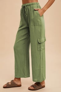 Image 2 of COTTON GAUZE CARGO WIDE PANTS - APRIL 