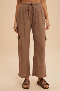 Image 4 of COTTON GAUZE CARGO WIDE PANTS - APRIL 