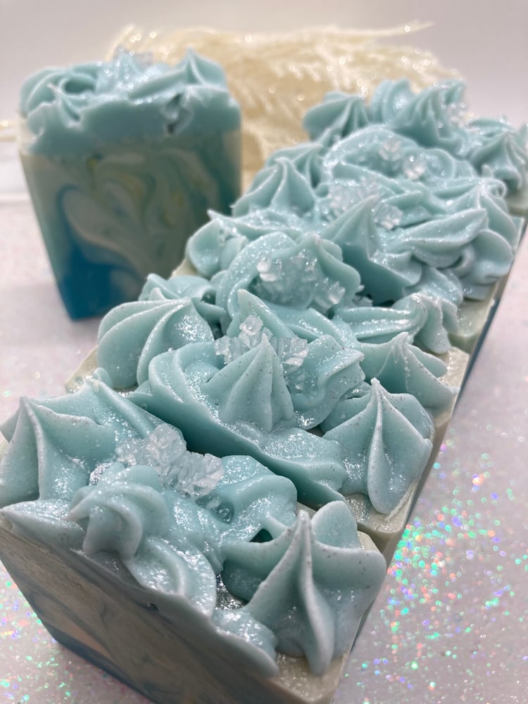 Image of Snowflakes & Cashmere