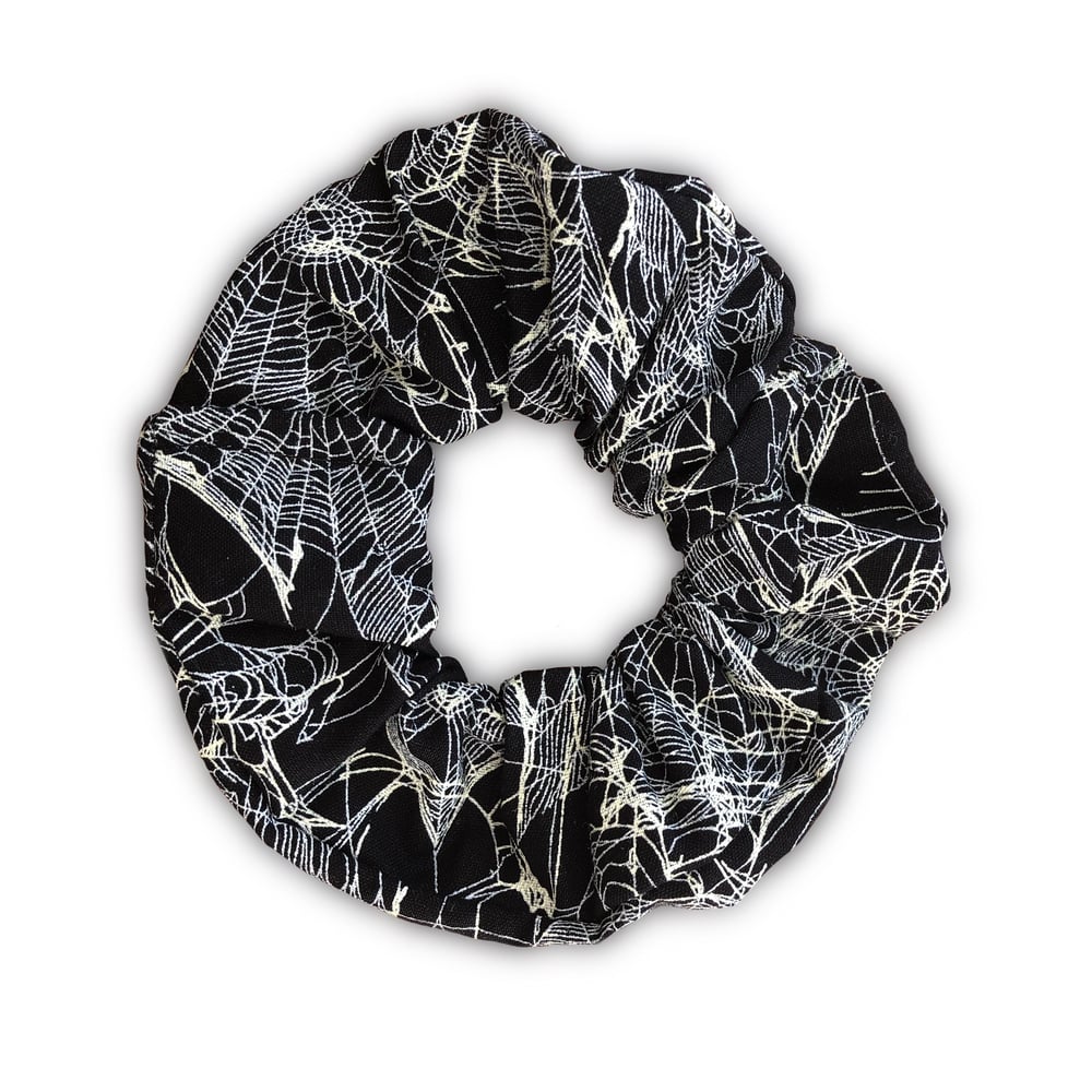 Cobweb Scrunchie