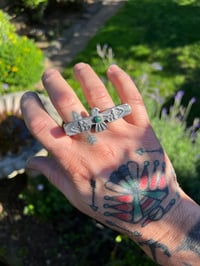 Image 3 of WL&A Handmade Heavy Sterling Silver Royston Green Thunderbird Knuckle Duster - Size 8