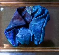 Image 2 of Let autumn fall on me scrunchie 4