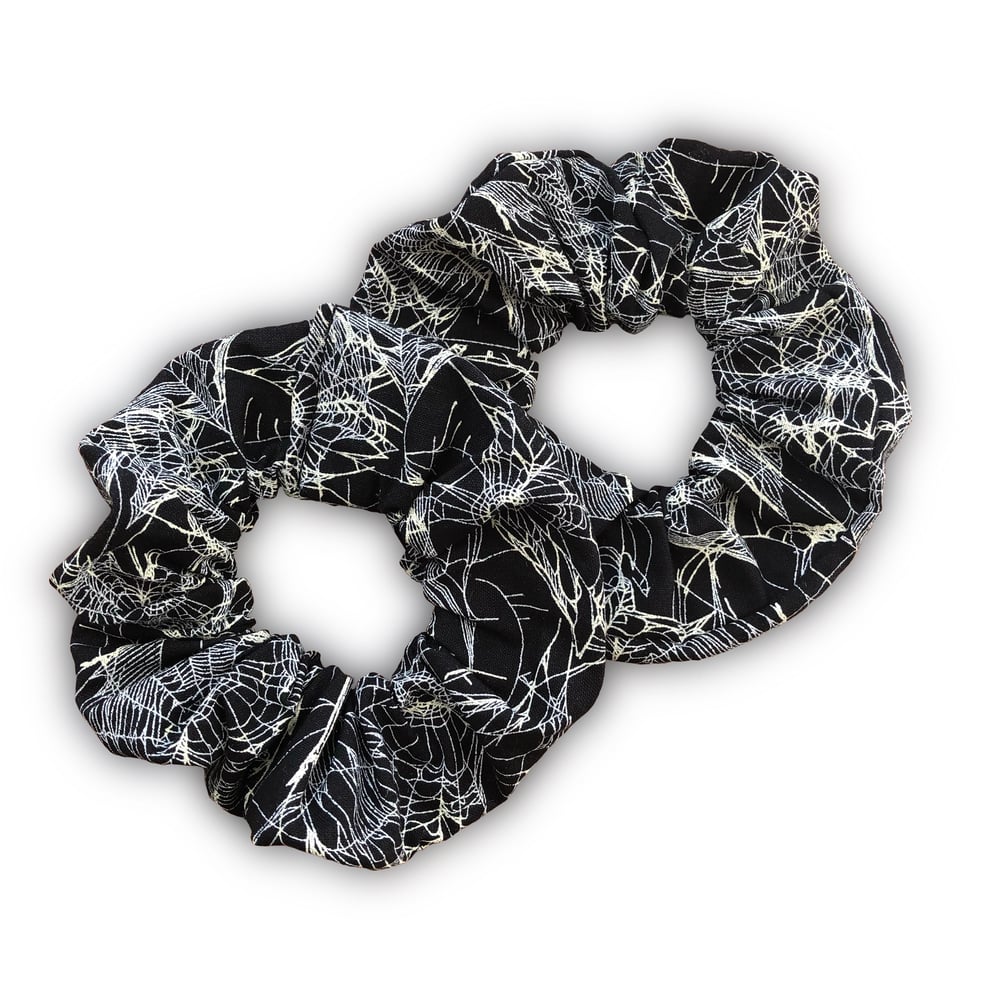 Cobweb Scrunchie
