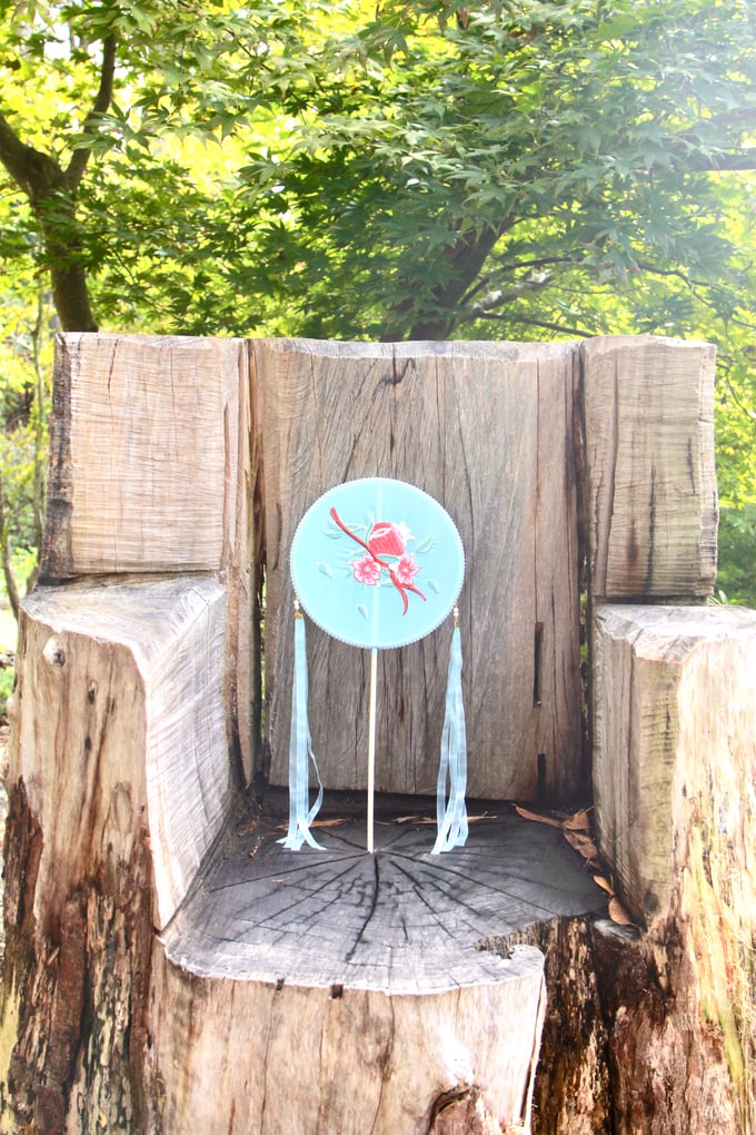 Image of Museum Co-branded Chinese Traditional Handmade Silk Woven Fan - Pomegranate