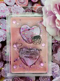 Image 18 of Love You Berry Much - a exclusive Rockytop Wax works custom houseblend 