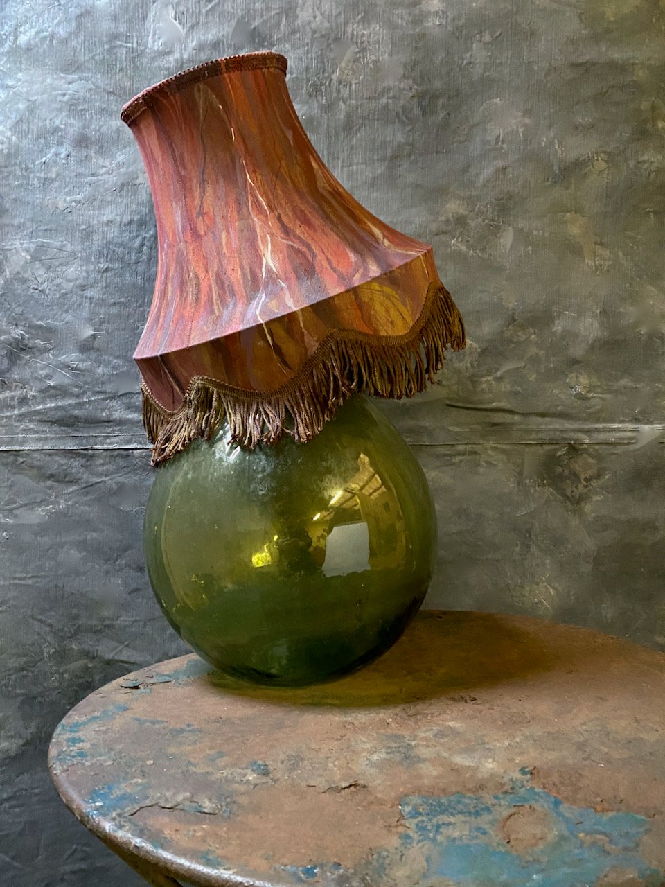 Image of marble shade - red