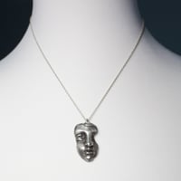 Image 2 of Pendentif Visage Statue #2, collection "Sombres Romantiques", OOAK