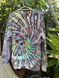 Image 2 of Men’s (unisex) ice dyed jumper size Large