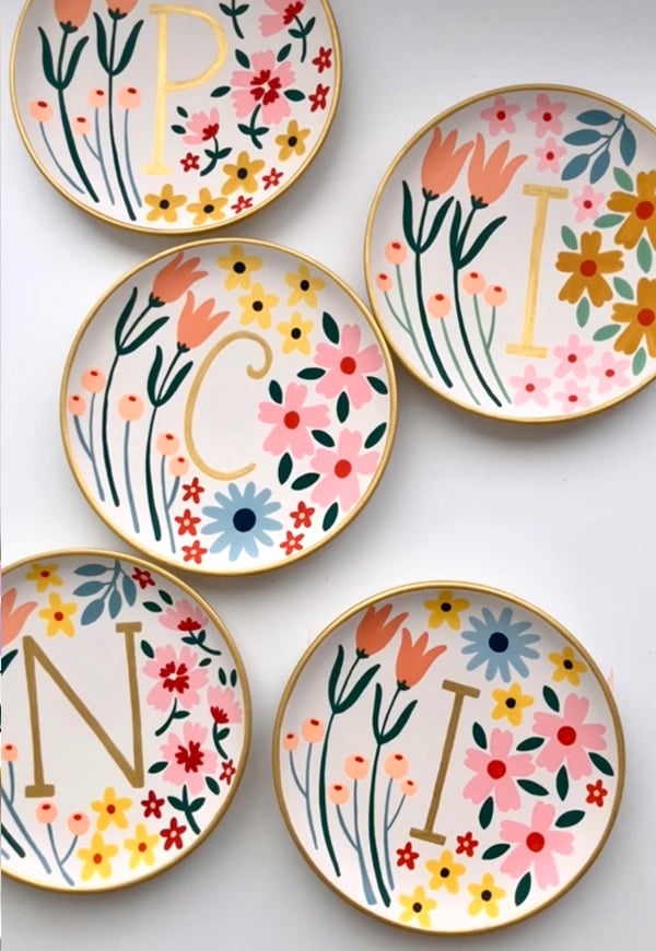 Image of PIEZA PERSONALIZADA PINTADA  A MANO.