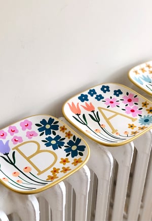 Image of PIEZA PERSONALIZADA PINTADA A MANO.