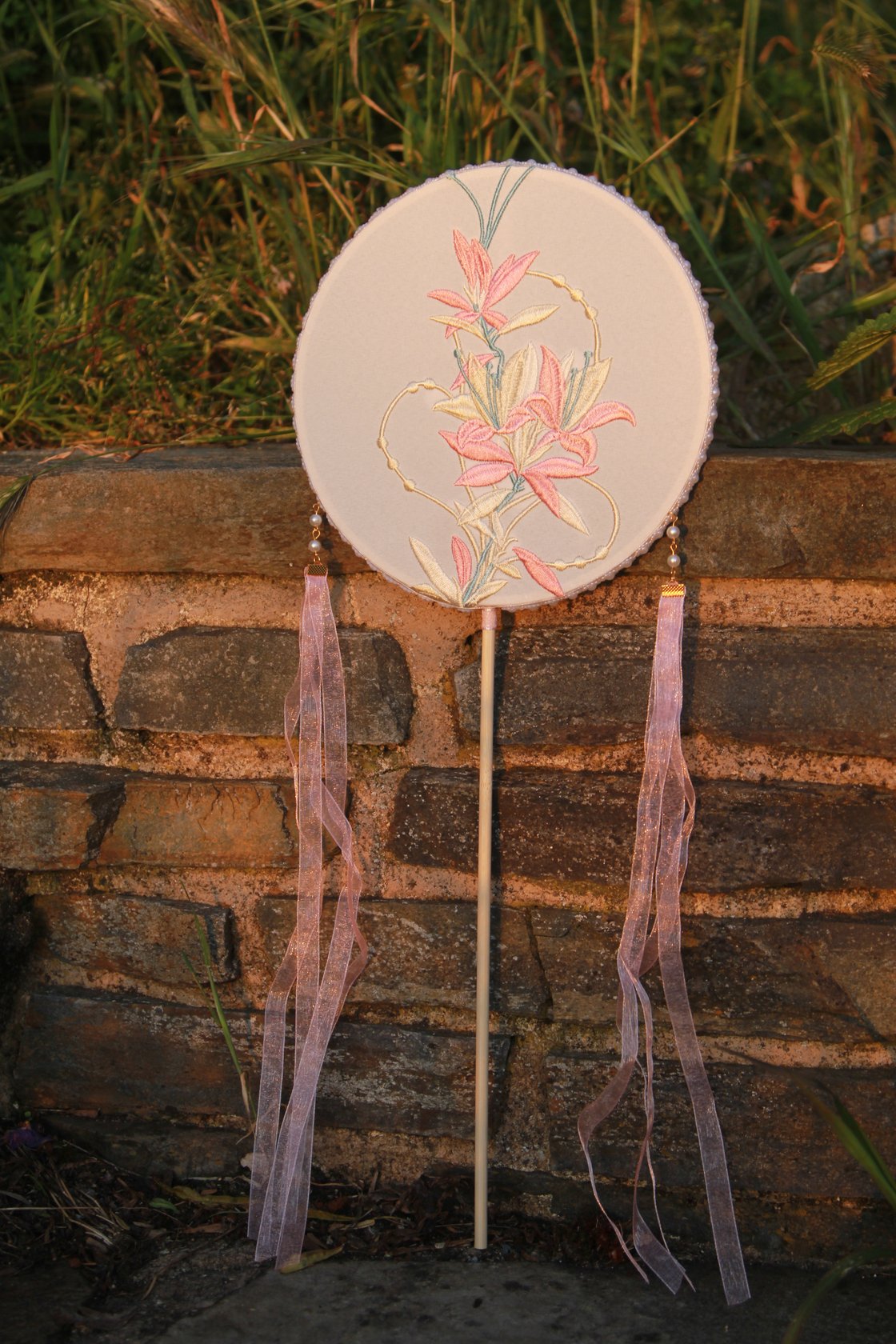 Image of Museum Co-branded Chinese Traditional Handmade Silk Woven Fan - Lily of the Valley