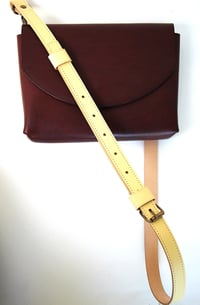 Image 1 of Julienne mini Bordeaux/ Pastel yellow strap