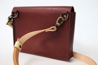 Image 4 of Julienne mini Bordeaux/ Pastel yellow strap