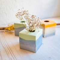 Image 4 of Tiny Cubes
