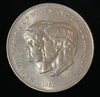 Image 5 of British Royal Wedding (Princess Diana) Commemorative Crowns x2 w/Vinyl Pouch