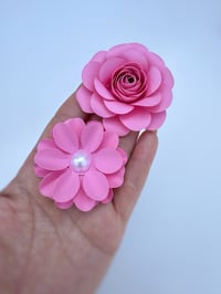 Image 1 of Die #101 Ovalada Rose 