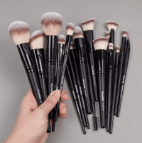 Image 1 of Makeup Brushes Set 18 pieces