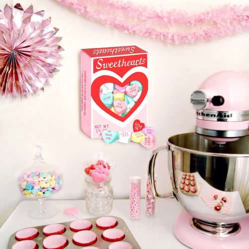 Image of Sweethearts candy box plaque 