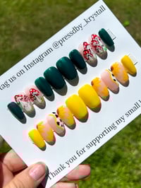 Image 3 of Mystery Set Press On Nails