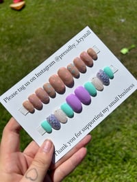 Image 4 of Mystery Set Press On Nails