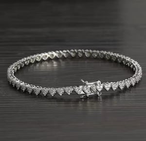 Image of Luxe Hearts Bracelet 