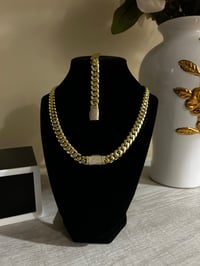 Cuban Chain Box Lock with Bracelet 